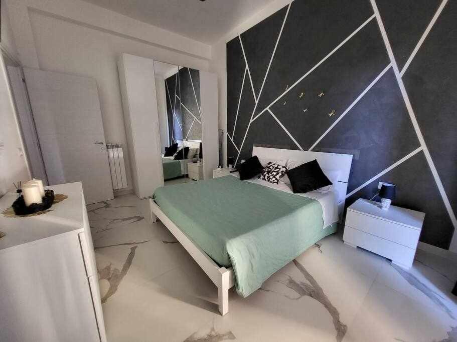 Newlife 815 Holiday Home Black Mercato San Severino Extérieur photo